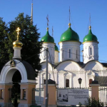 Храм Троицы Живоначальной в Листах