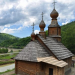 В честь иконы Божией Матери 'Нечаянная Радость' мужской монастырь (с. Колочава, Закарпатская обл.)