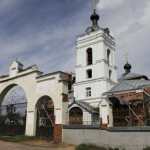 Храм Троицы Живоначальной - Патриаршее подворье в Троицком