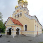 Храм вмч. Пантелеимона на Свердловской набережной