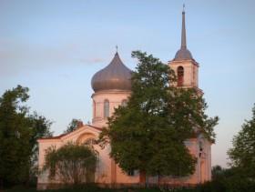 Храм Воскресения Христова д. Михайлов Погост